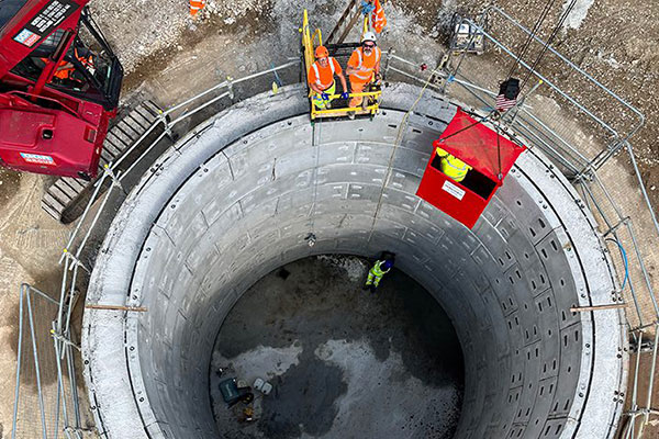 Segmental shaft sinking